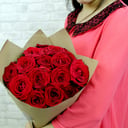 Монобукет из 15 красных роз