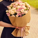 Букет из кустовой розы делюкс