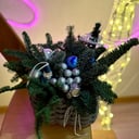 Елочная композиция в плетеной корзине