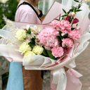 Букет из орхидеи, гвоздики и гортензии