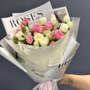 Букет из кустовых роз