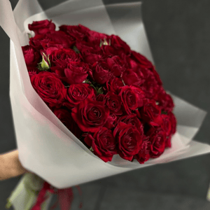 Букет Красное вдохновение из роз