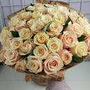 Букет из 45 кремовых роз