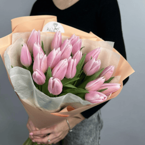 Букет из 21 тюльпана Габриелла