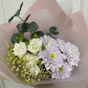 Букет Лёгкость из роз и хризантем