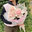 Букет из Французских роз с эвкалиптом