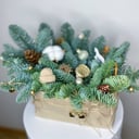 Коробка с цветами «Композиция из нобилиса в крафт пакете»