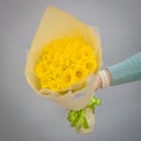 Букет из 19 желтых нарциссов