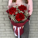 Букет "Королева бала" из роз и гипсофил