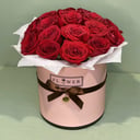 Шляпная коробка с цветами «Любимка» из роз