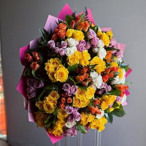 Букет «Микс ярких кустовых розочек»