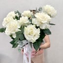 Шляпная коробка с цветами «Эмоции любви» из роз