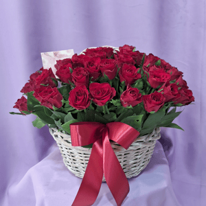 Корзина "Юбилейная" из роз