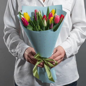 Букет из тюльпанов микс 15шт