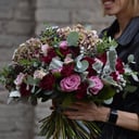 Букет «Вечер» из роз и гортензий