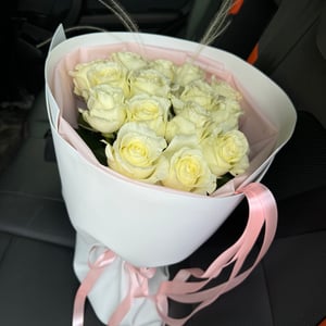 Букет «15 белых роз»