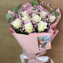 Букет из роз с зеленью