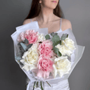 Авторский букет (013) из роз и гвоздик