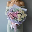 Букет «Воздушное облако» из гвоздик и гипсофил