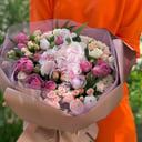 Букет «Зефирная страсть» из эустом и гвоздик