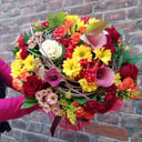 Букет «Осенний вальс» из роз и экзотических цветов