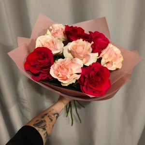 Букет «Кружевные французские розы 9 шт»