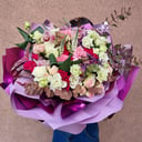 Букет «Яркая вспышка» из роз и орхидей