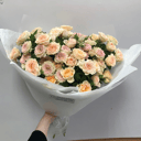 Букет из кустовых роз