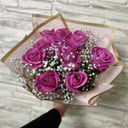 Букет «Бомбезно» из роз и гипсофил