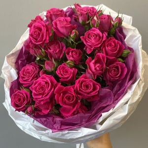 Букет «Кустовые малиновые розы 5 шт»