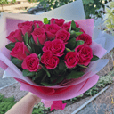 Букет «17 розовых роз в розовой упаковке»