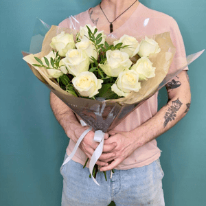 Букет из белых роз Аваланж