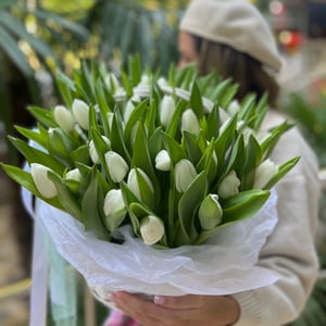 Корзина с цветами «Весна» из тюльпанов