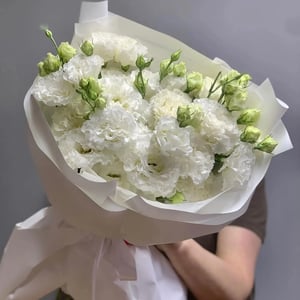 Букет белых эустом