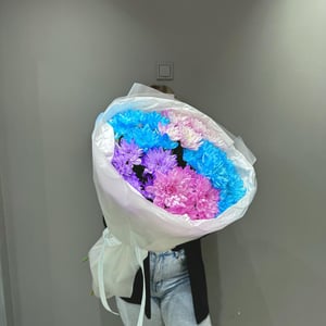 Букет из цветной хризантемы