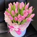 Шляпная коробка с цветами «25 тюльпанов в композиции»