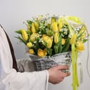 Корзина с цветами «Весеннее настроение S» из тюльпанов и роз