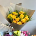 Букет «Солнечные розы с декором»