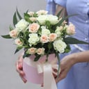 Шляпная коробка с цветами «Звездная ночь» из роз