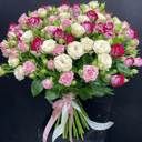 Букет из кустовой розы "Мисс Очарование"