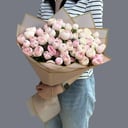 Большой букет из пионовидной розы