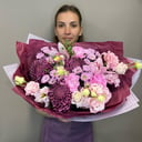 Осенний букет с орхидеями и хризантемами из эустом