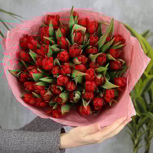 Букет «Весеннее счастье» из тюльпанов