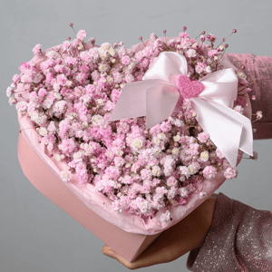 Композиция в форме сердца «Розовое облако гипсофила S»