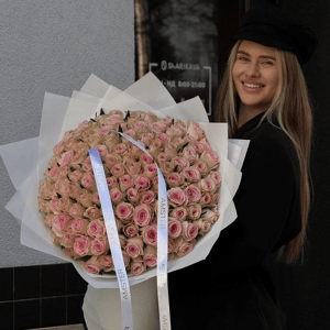 Букет из 101 розы в пудровом оттенке