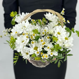 Хризантемы в корзиночке