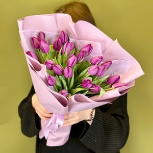 Букет «25 фиолетовых тюльпанов»
