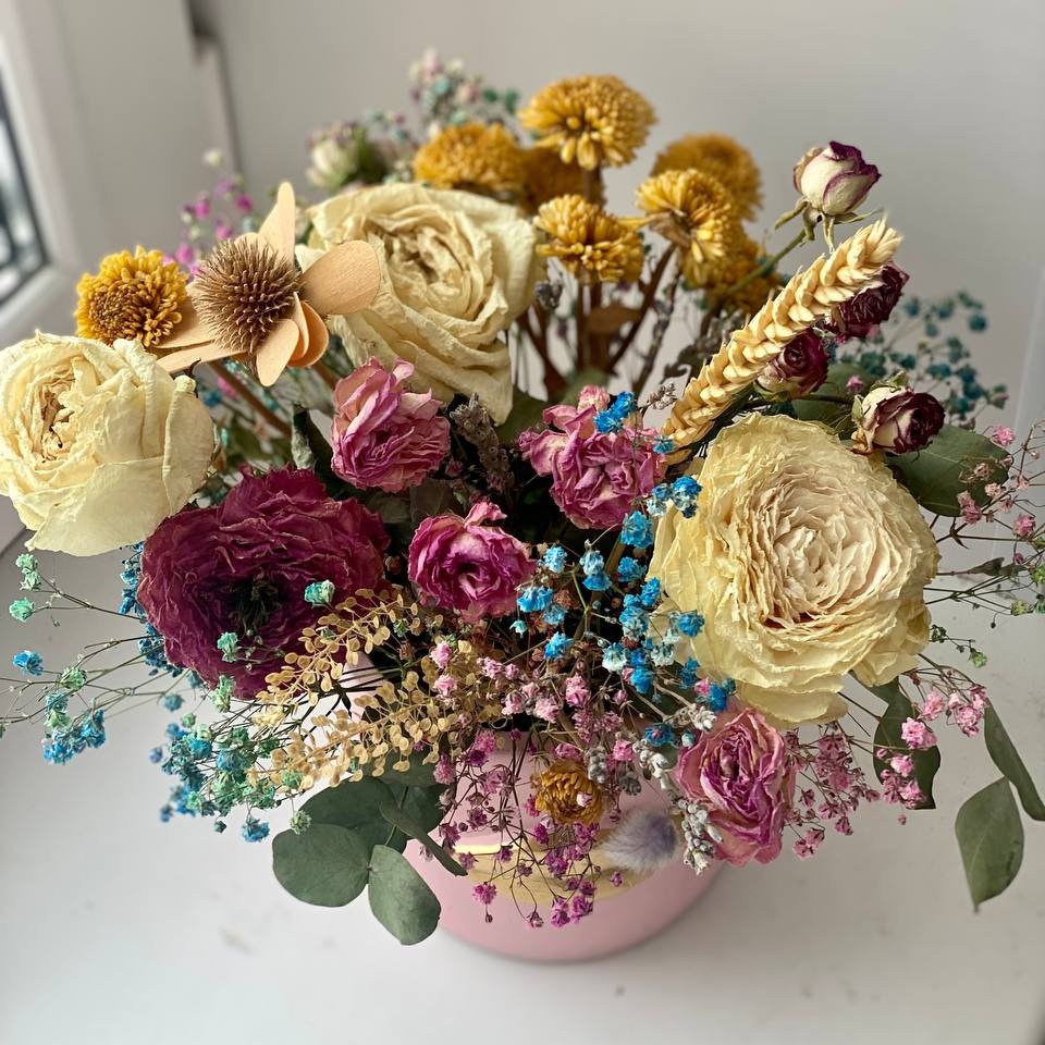 Композиция из сухоцветов