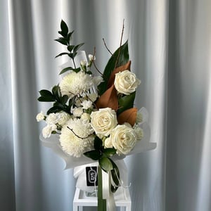 Букет с премиум розами Плайя Бланка