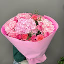 Букет зефир с гортензией и хризантемами